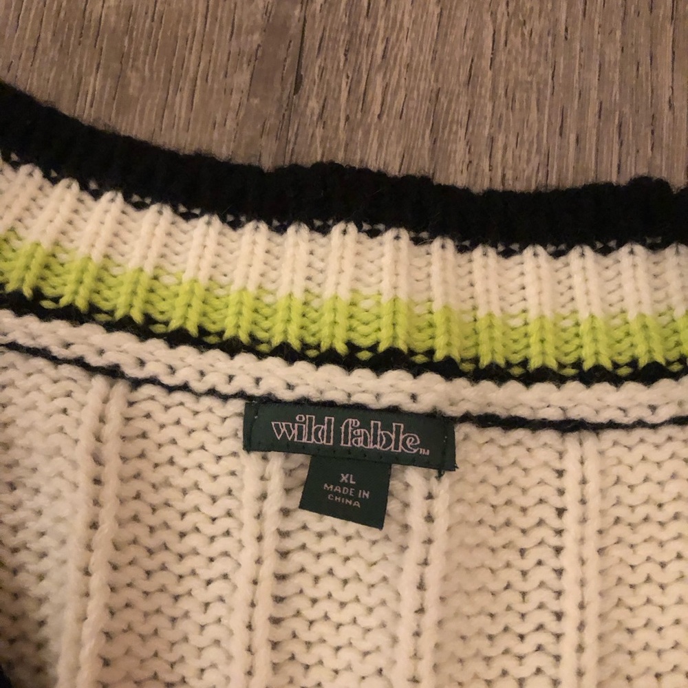 Wild Fable sweater - Picture 11 of 11